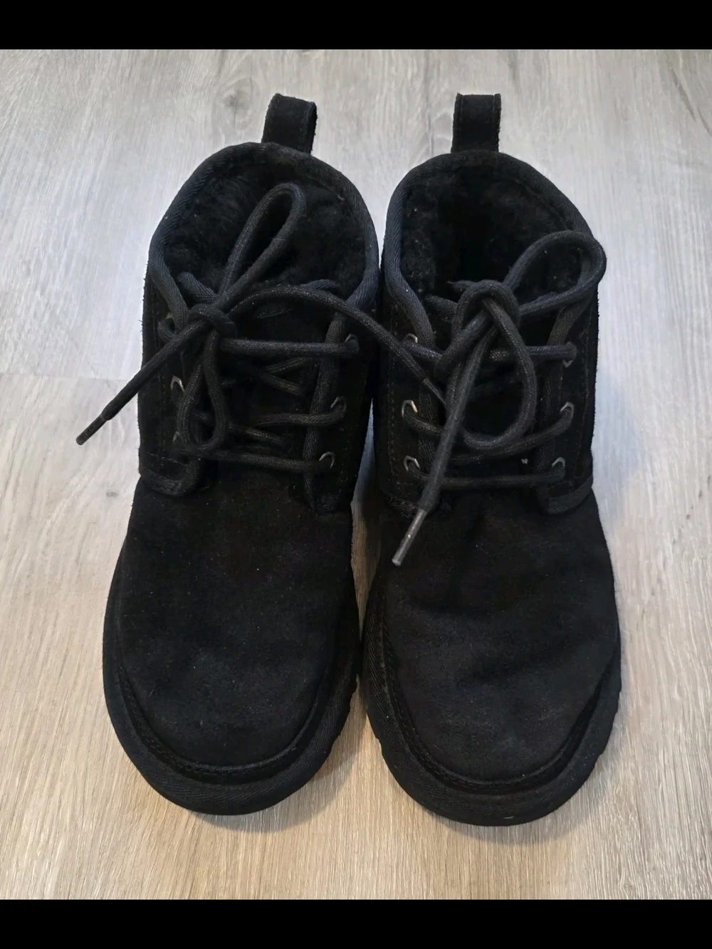 UGG Neumel Black Boot Size 7 Womens # 1094269 Lace Up Sheep Skin Suede Leather
